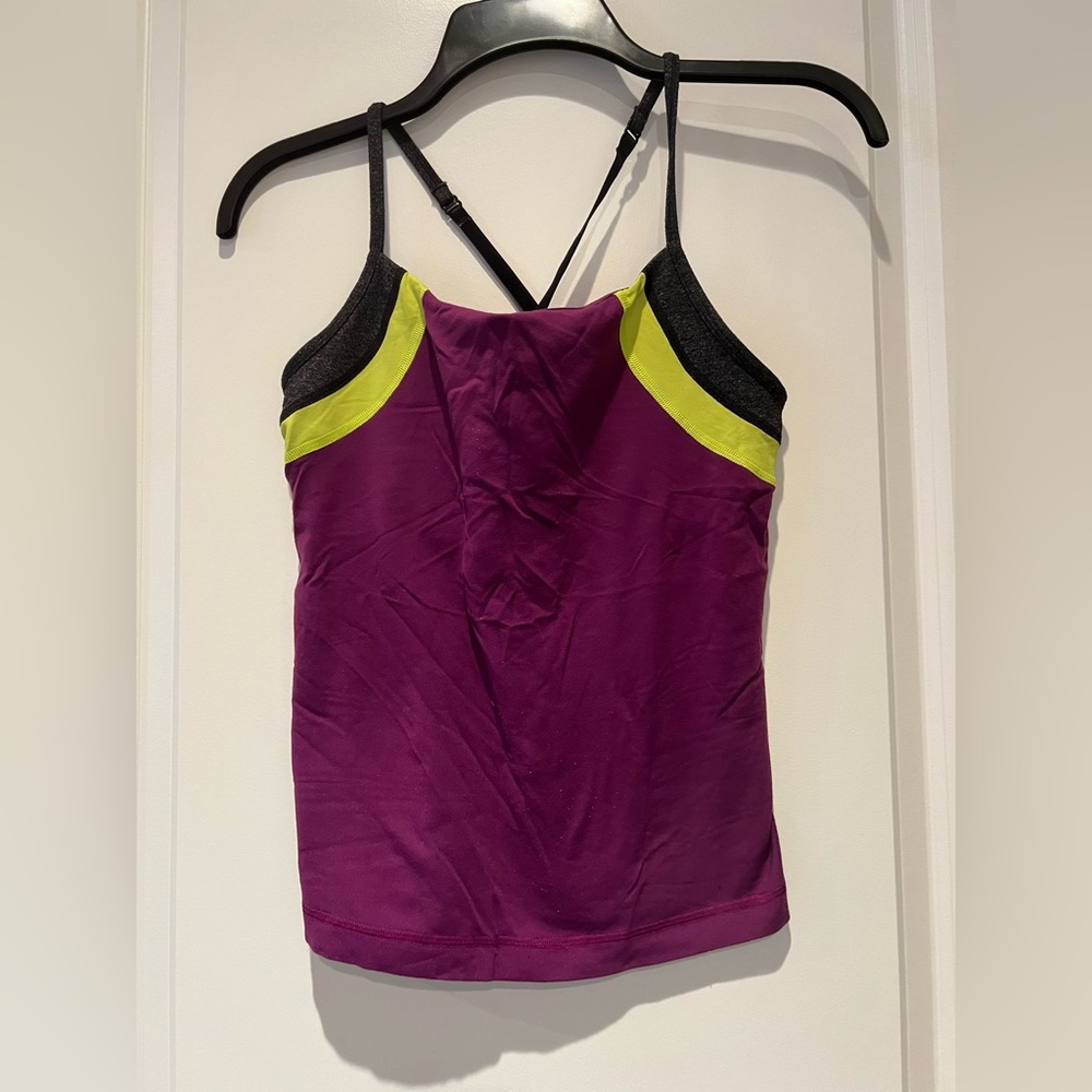 Lululemon tank size 8